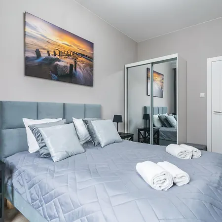 Blue Mandarin Riverside Premium Sauna & Gym Gdansk Room photo