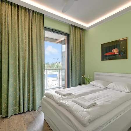 Blue Mandarin Riverside Premium Sauna & Gym Gdansk Room photo